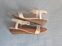 Tolle Keilsandalen Sandalen Lascana Gr.39 creme/glitzer