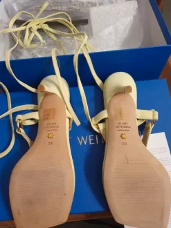 Tolle neue Schnürr-Sandalen / Sandaletten von Stuart Weitzman, Grösse 36