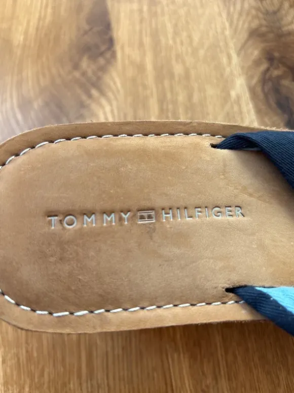 Tommy Hilfiger Sandalen 38