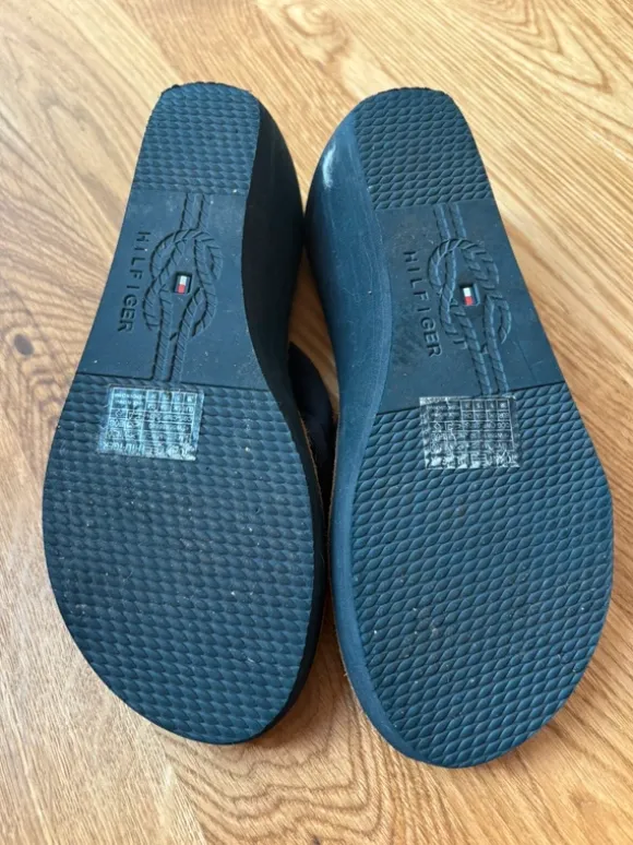Tommy Hilfiger Sandalen 38