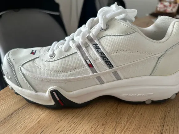 Tommy Hilfiger Schuhe