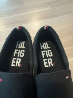 Tommy Hilfiger Schuhe Slipper