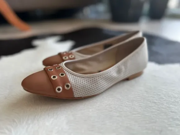 Tommy Hilfiger Slipper Ballerinas Größe 38 beige Cognac Gold