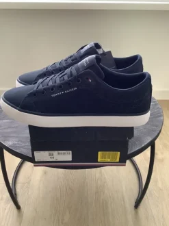 Tommy Hilfiger sneakers maat 44 nieuw in doos!