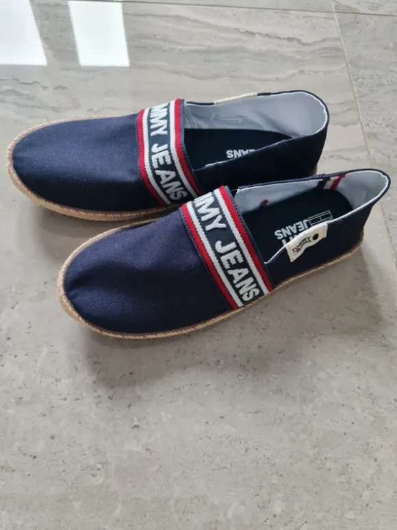 Tommy Jeans Schuhe Größe 41