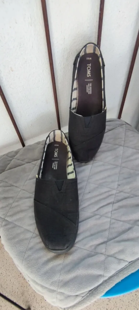 Toms Canvas Slipper schwarz gr 8,5 / 42,5
