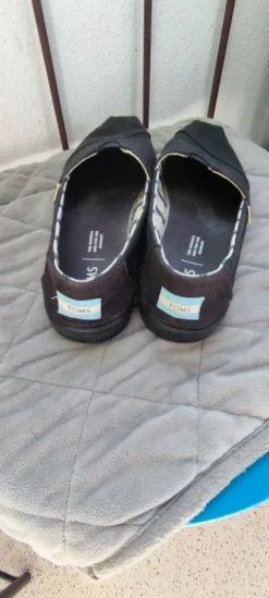 Toms Canvas Slipper schwarz gr 8,5 / 42,5