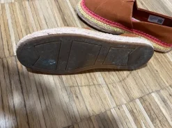 TOMS espadrilles