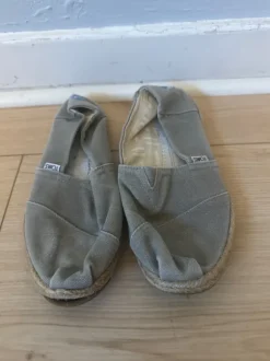 Toms Gr. 42