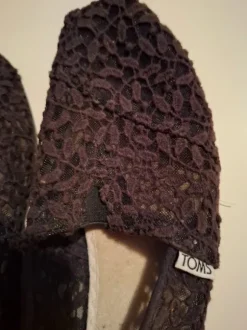 Toms in schwarz