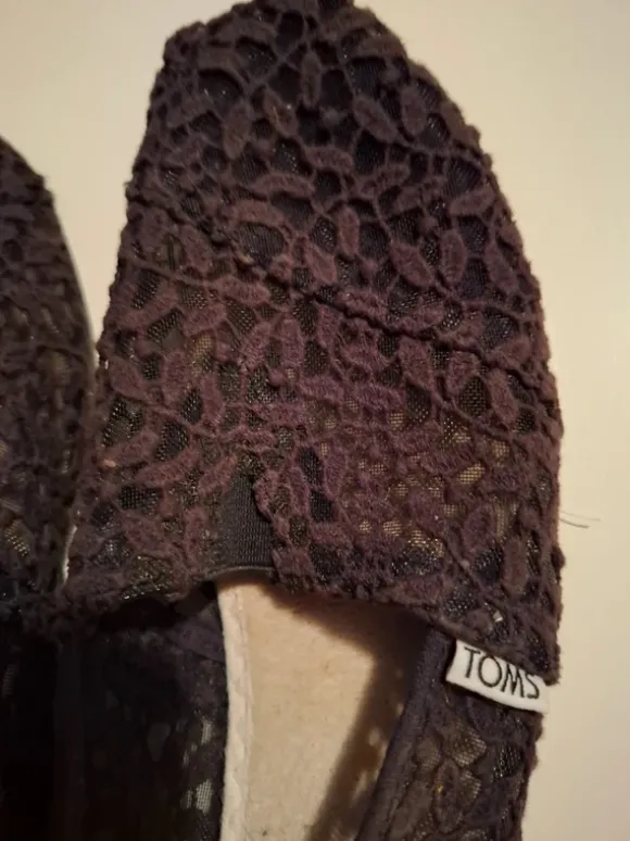 Toms in schwarz