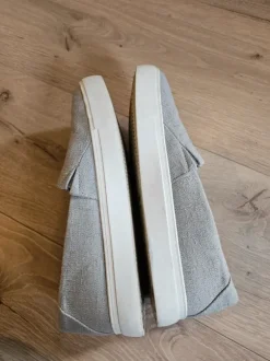 TOMS instappers