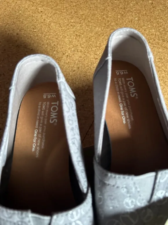 Toms Schuhe Gr. 37 neu