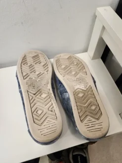 TOMS Shoes size US Men 11