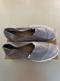 Toms suède espadrille Maat 43,5 Grijs