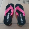 Tongs multicolores