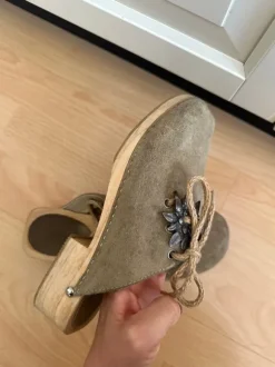 Trachten clogs