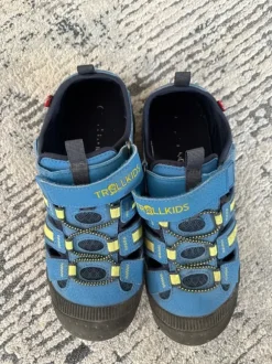 Trollkids Trekkingschuhe 36 Sandalen
