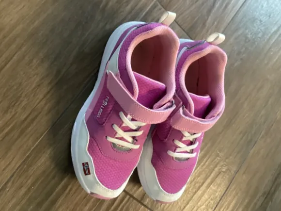 Trollkids Turnschuhe rosa weiß Klettverschluss gr. 37