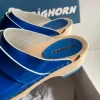 Très jolie paire de sabots bleu verni T:39