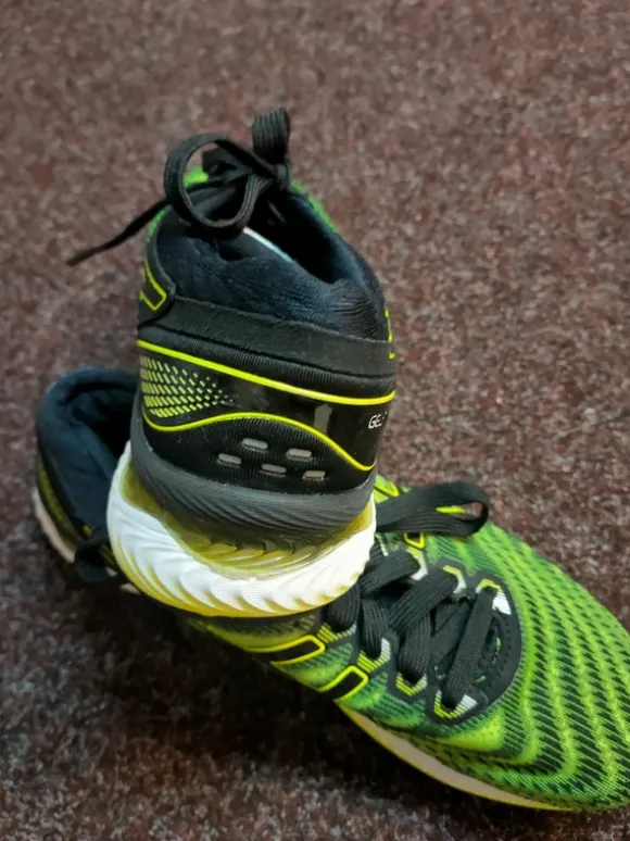 Turnschuhe Asics
