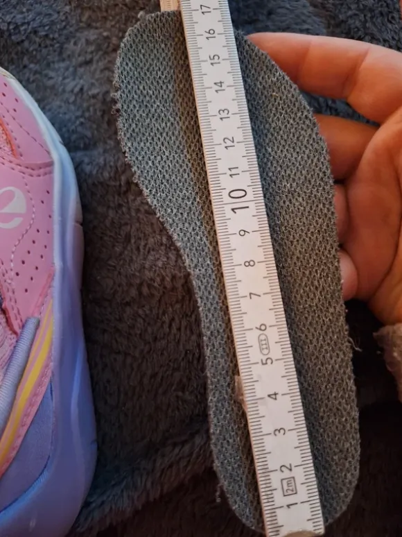 Turnschuhe rosa 27/28