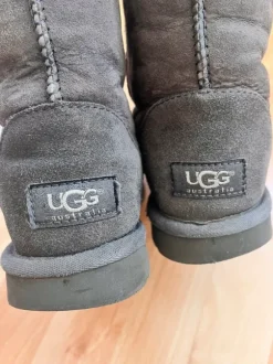 UGG Boots Classic grau