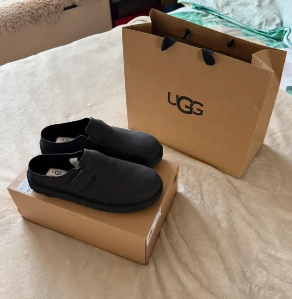 Ugg Kalvin Clogs Black