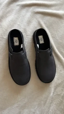 Ugg Kalvin Clogs Black