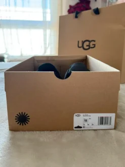 Ugg Kalvin Clogs Black