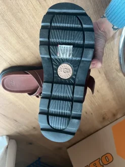 UGG Sandalen