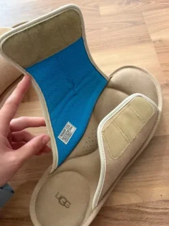 UGG Schlappen Größe 43