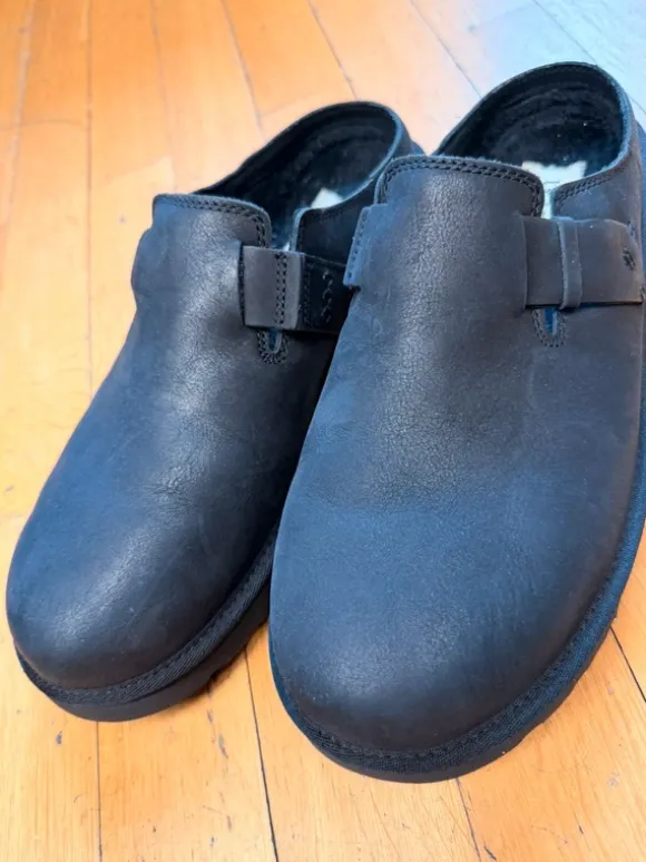 UGG Slide Schlappen in schwarz Größe 43
