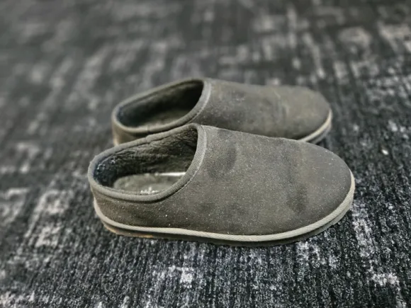 Uggs Tasman style clogs