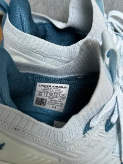 Under Armour Hovr Project Rock (fällt kleiner aus)