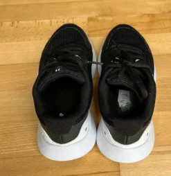Under Armour Schuhe Gr. 36 sehr gut