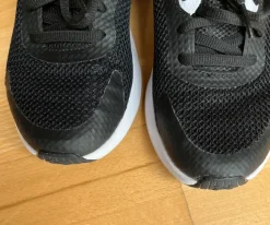 Under Armour Schuhe Gr. 36 sehr gut
