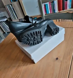Ungetragen Schuhe, Gr.40 schwarz