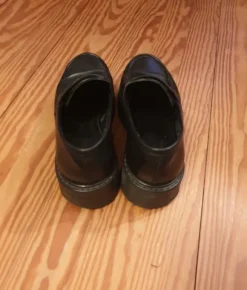 Vagabond Loafer 'Cosmo' schwarz Gr. 38 Profilsohle
