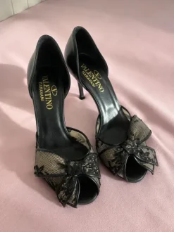 Valentino Garavani Lace Bow Heels Schwarz 39