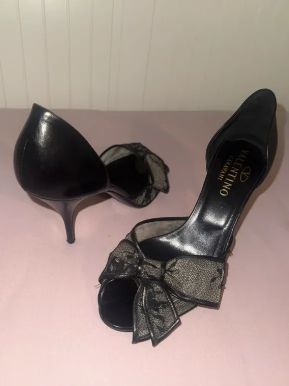Valentino Garavani Lace Bow Heels Schwarz 39