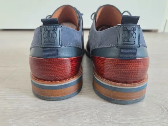 Van Lier schoenen, man, maat 44, blauw/bruin.