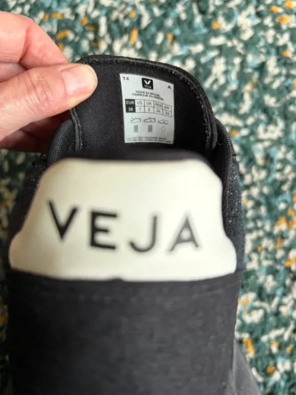 Veja 38 SDU REC flannel dark white