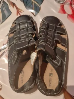 Verkaufe neue Walk x men Schuhe