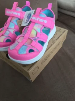 Verkaufe Süsse Sandalen gr,33 von Sketcher,s