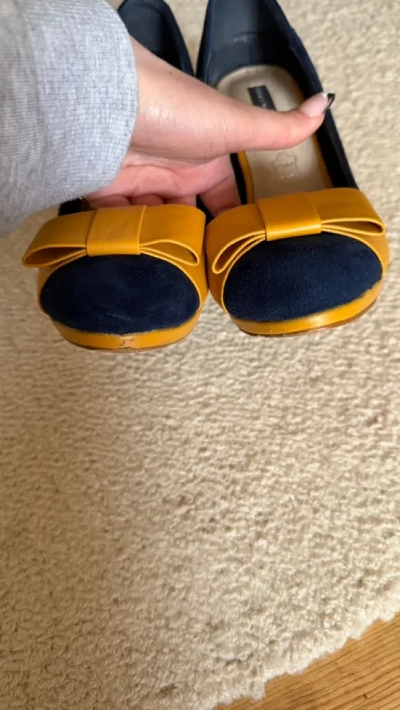 Vices Absatzschuhe Pumps Blau Gelb Leder