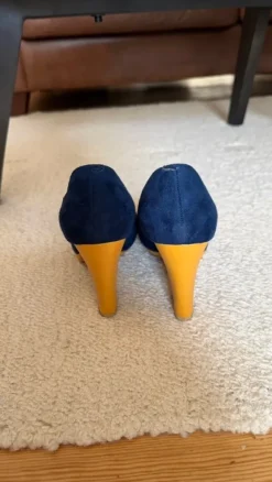 Vices Absatzschuhe Pumps Blau Gelb Leder