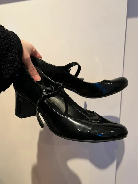 Vintage classic shiny heels / mary jane’s 🖤