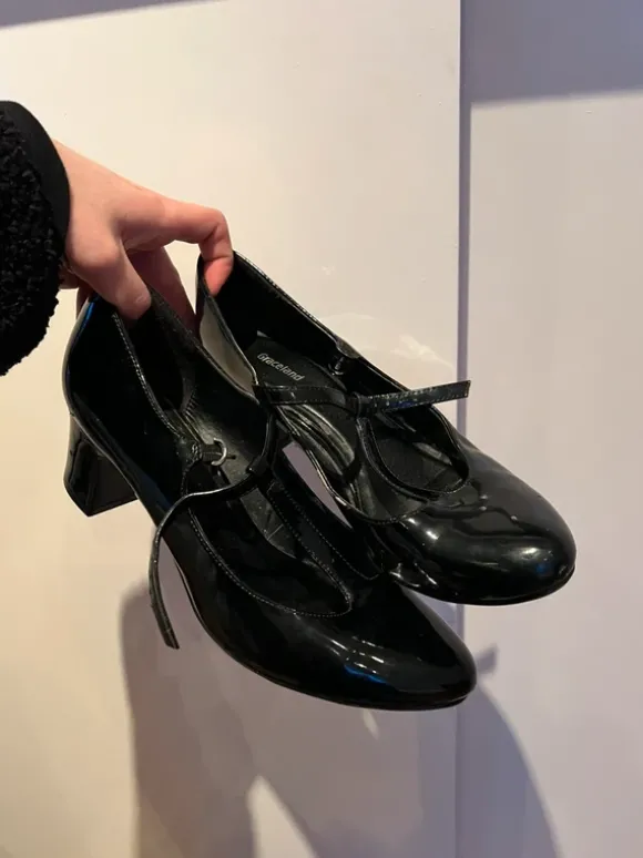 Vintage classic shiny heels / mary jane’s 🖤