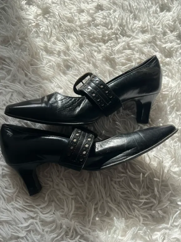 vintage Kittenheels